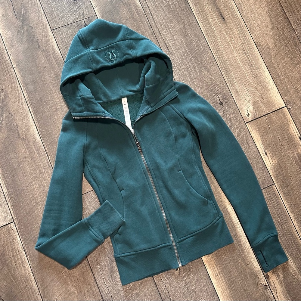 Lululemon Scuba Full-Zip Hoodie
Storm Teal